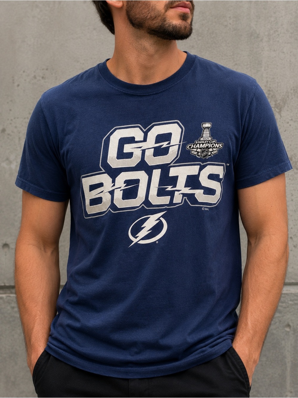 Go Bolts Tampa Bay Lightning T-Shirt Medium Stanley Cup Champions Fanatics 2021 - Picture 2 of 6
